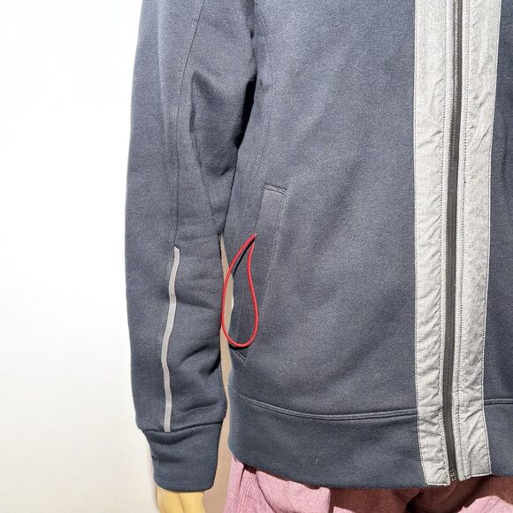 Ferrari Puma Scuderia Team Full Zip Jacket Men’s Medium Black Gray Logo EUC - Picture 8 of 15